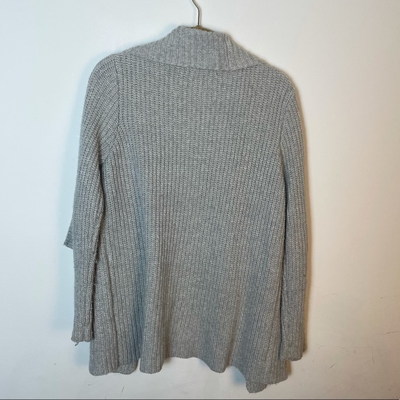 Fate Gray Minimalist Knot Cardigan Sweater Size M - Picture 6 of 9